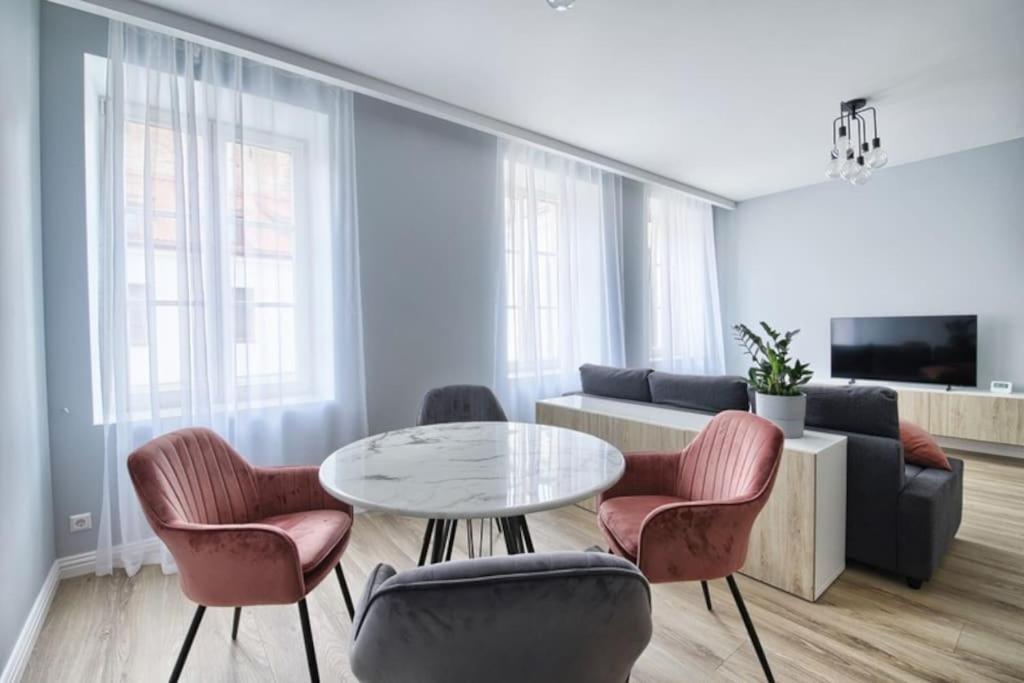 Cosy 3 Room Apartment. ヴィリニュス エクステリア 写真
